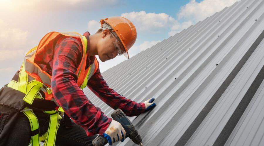 Professional Emergency Roof Repairs services in Fairland, IN
